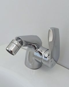 Coppia rubinetti lavabo-bidet Artemide