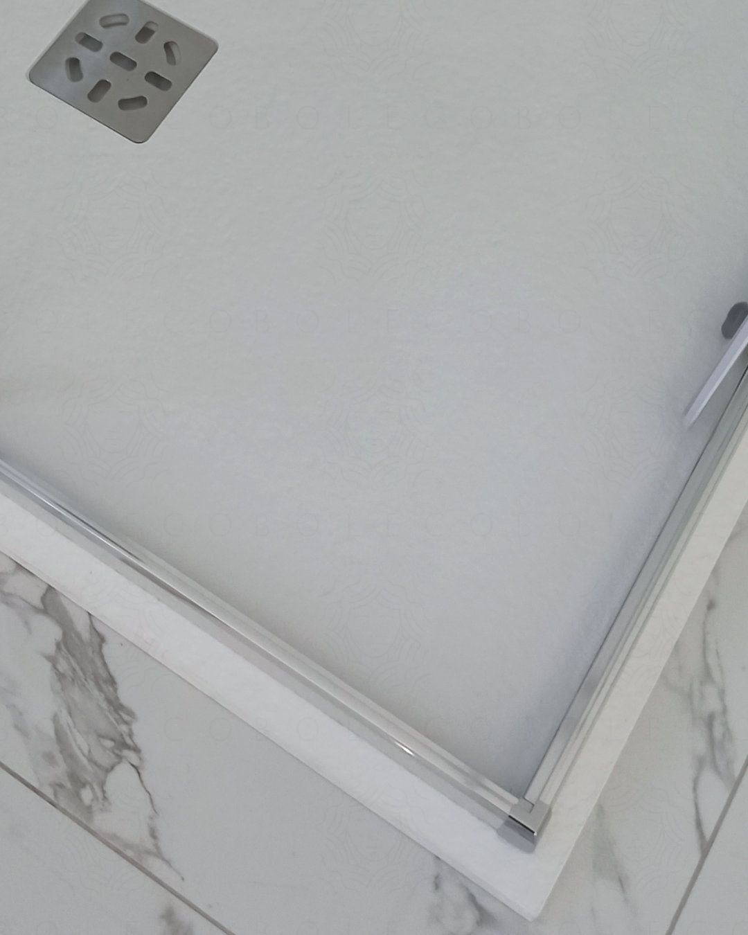 Piatto doccia quadrato bianco opaco, in mineralmarmo, cm.100x100