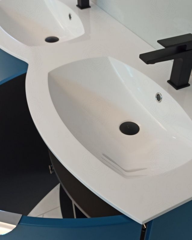 Mobile da bagno sospeso curvo 138 cm con ante e doppio lavabo -