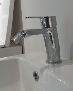 Coppia rubinetti lavabo alto e bidet Fedra per piletta click