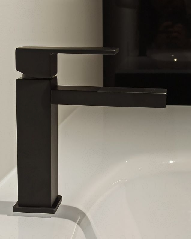 Coppia di rubinetti bagno lavabo e bidet Penelope – nero opaco