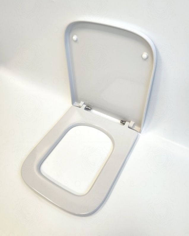 Vaso filomuro in ceramica Bianca, copriwater soft-close Vaso filomuro in ceramica Bianca, copriwater soft-close