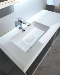 Mobile bagno Vittoria cm 106 con lavabo in resina rigenerabile