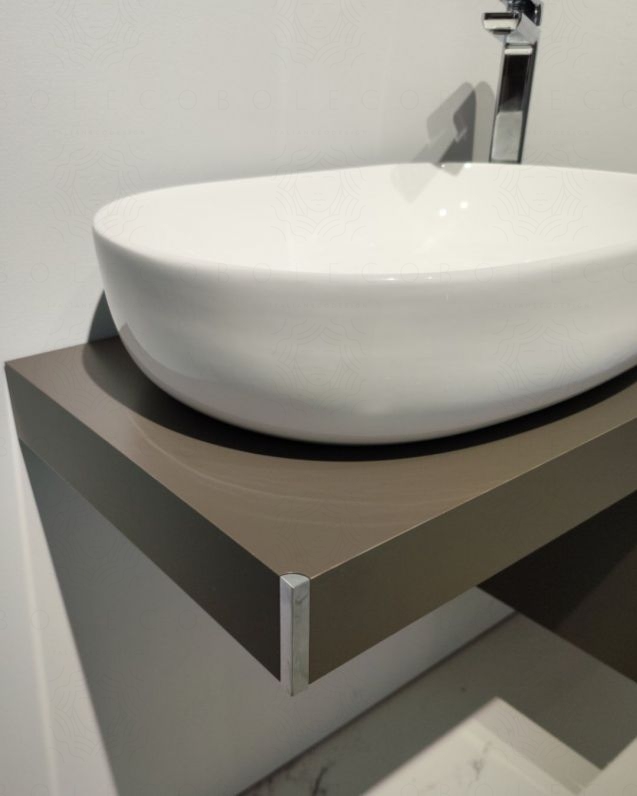 Mensolone bagno 60 cm con lavabo da appoggio in ceramica Mensolone bagno 60 cm con lavabo da appoggio in ceramica