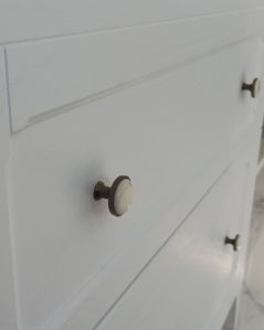 Mobile bagno Carlotta larice bianco con piedi, cm. 60 completo