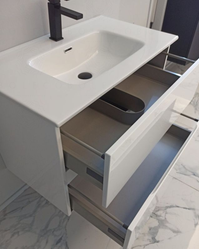 Mobile bagno sospeso Noa 80 cm e lavabo in ceramica Mobile bagno sospeso Noa 80 cm e lavabo in ceramica