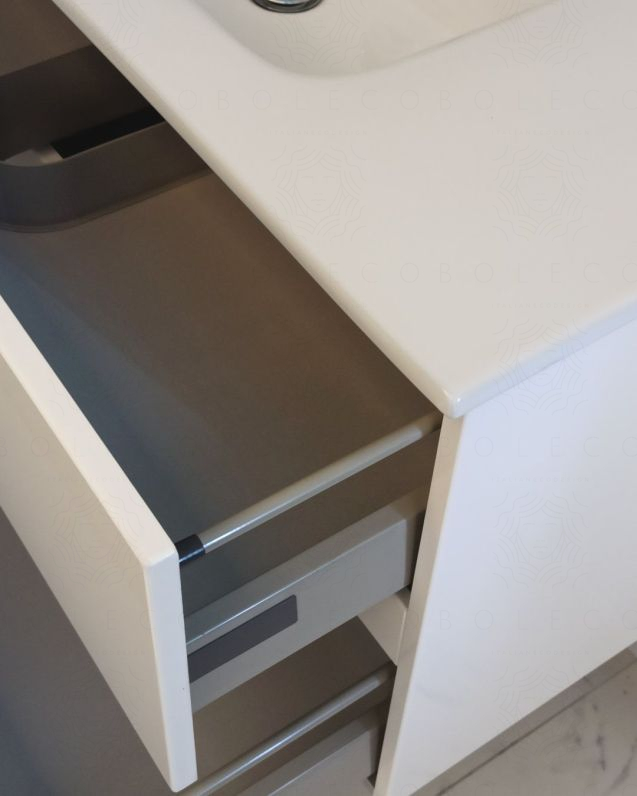 Mobile bagno sospeso Noa 80 cm e lavabo in ceramica Mobile bagno sospeso Noa 80 cm e lavabo in ceramica