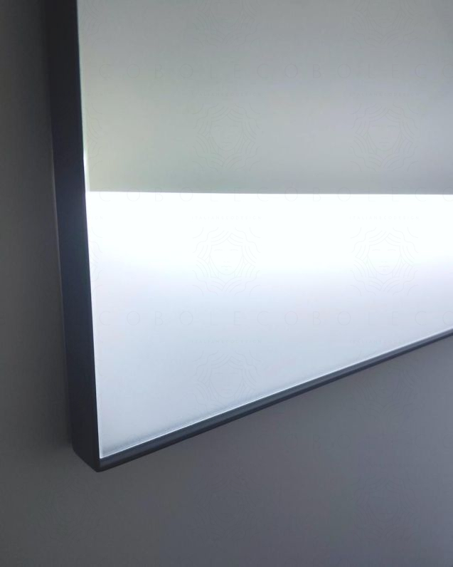 SP. ILL. LED CON CORNICE IN LAMIERA NERO OPACO 110X60CM SP. ILL. LED CON CORNICE IN LAMIERA NERO OPACO 110X60CM