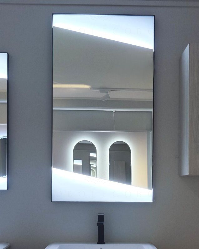 SP. ILL. LED CON CORNICE IN LAMIERA NERO OPACO 110X60CM SP. ILL. LED CON CORNICE IN LAMIERA NERO OPACO 110X60CM