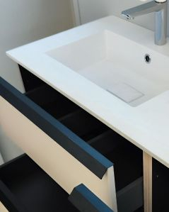 Mobile bagno sospeso Laguna cm 140 e doppio lavabo in resina