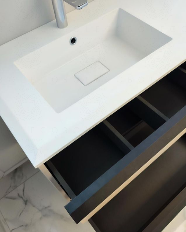 Mobile bagno sospeso Laguna cm 140 e doppio lavabo in resina Mobile bagno sospeso Laguna cm 140 e doppio lavabo in resina