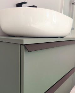 Mobile bagno sospeso Laguna cm 140 e top in mdf – 4 cassetti
