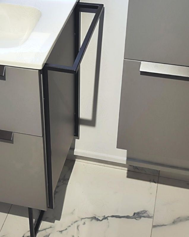 Piede singolo nero opaco con porta asciugamano per mobile bagno Piede singolo nero opaco con porta asciugamano per mobile bagno