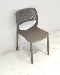Sedia da esterno Mara in polipropilene cappuccino