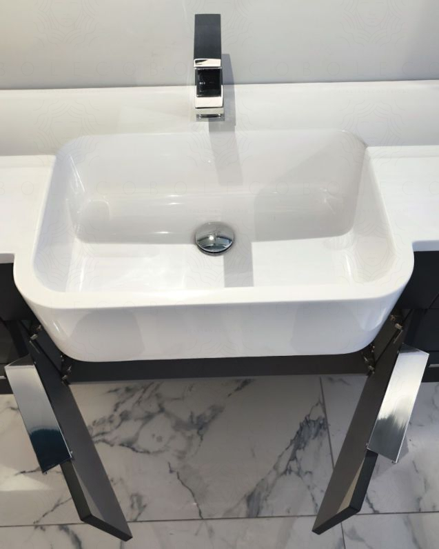 Mobile bagno sospeso Kelly 70 cm lavagna con ante e lavabo in resina Mobile bagno sospeso Kelly 70 cm lavagna con ante e lavabo in resina