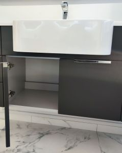 Mobile bagno sospeso Kelly 70 cm lavagna con ante e lavabo in resina
