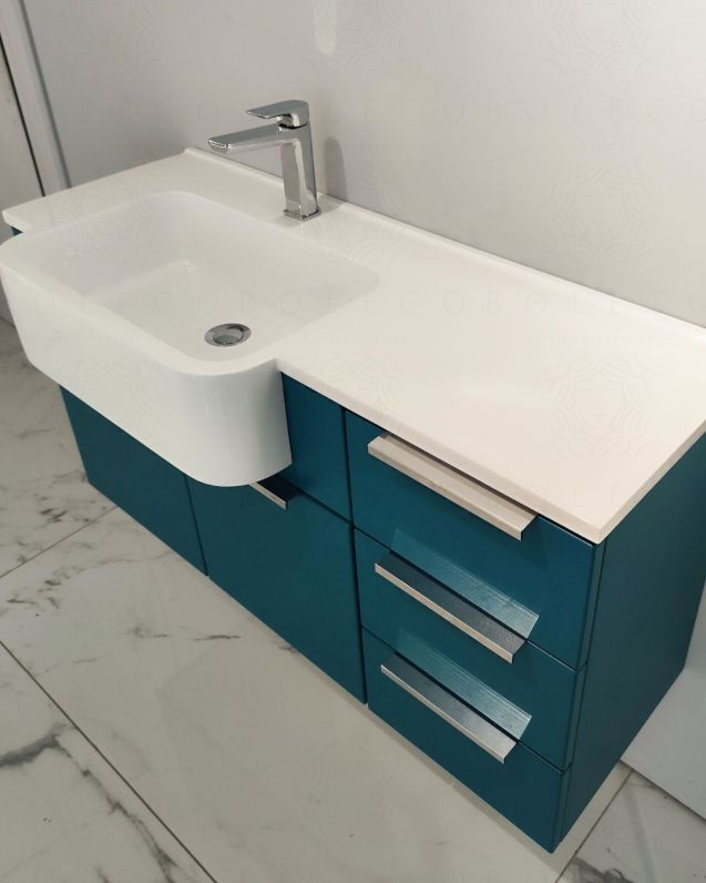 Mobile bagno sospeso Kelly 100 cm blu avio con ante e cassetti e lavabo in resina