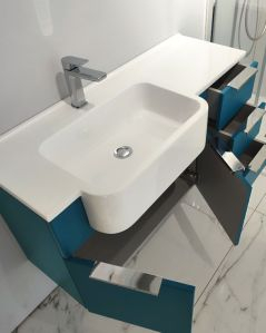 Mobile bagno sospeso Kelly 100 cm blu avio con ante e cassetti e lavabo in resina