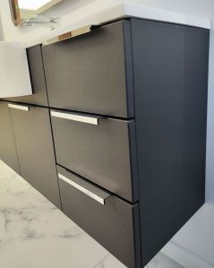 Mobile bagno sospeso Kelly 100 cm lavagna con ante e cassetti e lavabo in resina