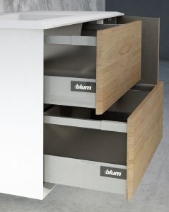 Mobile bagno sospeso Vittoria 106 cm rovere naturale con lavabo in resina