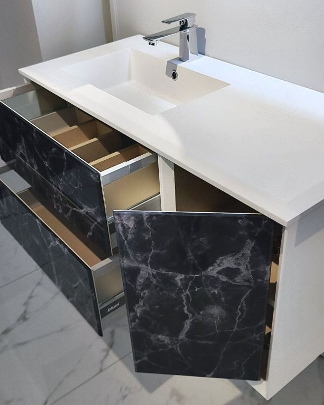 Mobile bagno Vittoria cm 106 black stone con lavabo in resina rigenerabile Mobile bagno Vittoria cm 106 black stone con lavabo in resina rigenerabile