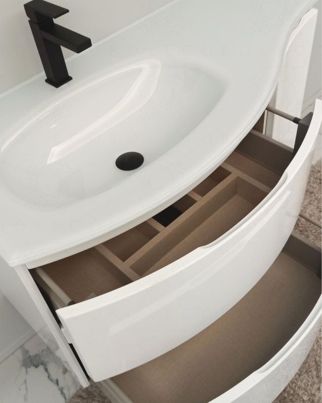 Mobile bagno sospeso curvo 105 cm con lavabo in vetro – Greta Mobile bagno sospeso curvo 105 cm con lavabo in vetro – Greta