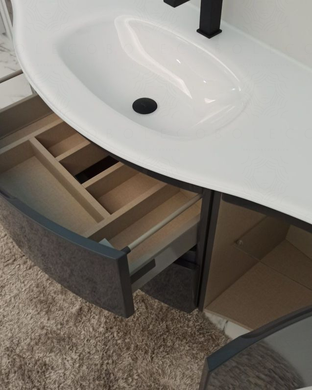 Mobile bagno sospeso curvo 140 cm antracite lucido con lavabo Mobile bagno sospeso curvo 140 cm antracite lucido con lavabo