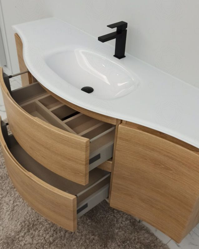 Mobile bagno sospeso curvo 140 cm rovere naturale con lavabo in Mobile bagno sospeso curvo 140 cm rovere naturale con lavabo in