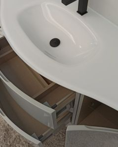 Mobile bagno sospeso curvo 140 cm grigio lucido con lavabo in