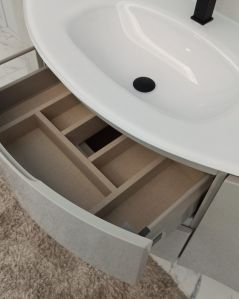 Mobile bagno sospeso curvo 140 cm grigio lucido con lavabo in