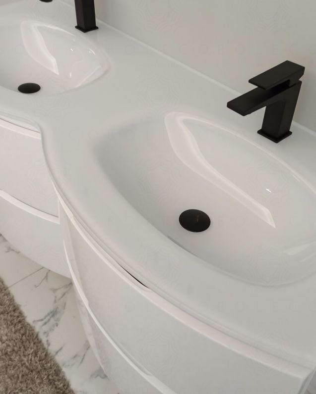 Mobile bagno curvo sospeso Greta cm 140 con doppio lavabo Mobile bagno curvo sospeso Greta cm 140 con doppio lavabo