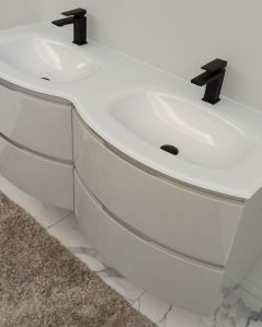 Mobile bagno curvo sospeso Greta cm 140 grigio lucido e doppio