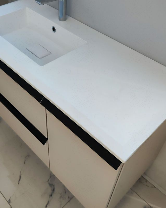 Mobile bagno sospeso Laguna cm 106 e lavabo in resina