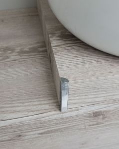 Mensolone bagno da cm.85 a cm.110, completo di staffe