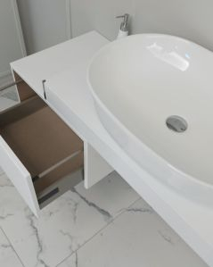Mensolone bagno da 100 a 140 bianco opaco cm con staffe