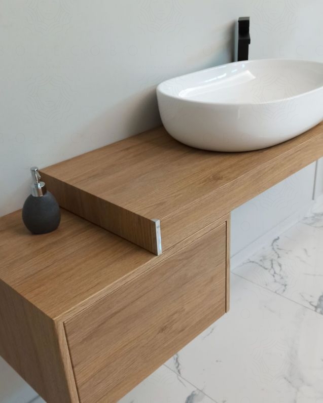 Mensolone bagno da cm.120 a cm.170, completo di staffe Mensolone bagno da cm.120 a cm.170, completo di staffe