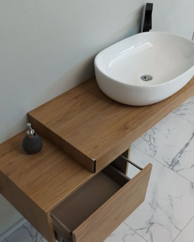 Mensolone bagno da cm.120 a cm.170, completo di staffe Mensolone bagno da cm.120 a cm.170, completo di staffe