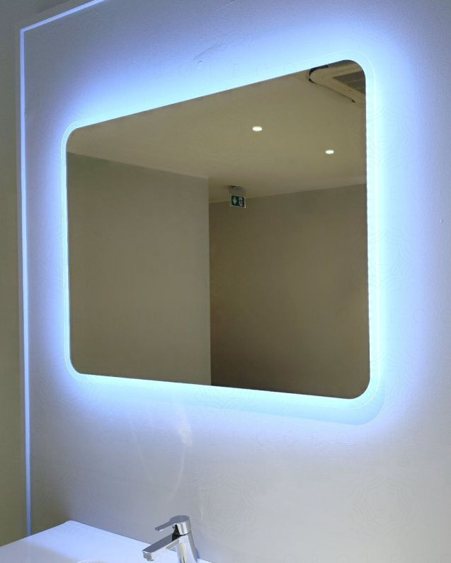 Specchio led con anti-appannamento cm 95x70