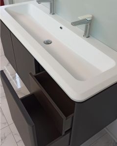 Mobile bagno sospeso 140 cm con cassetti e lavabo in resina -