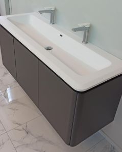 Mobile bagno sospeso 140 cm con cassetti e lavabo in resina -