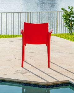 Poltrona da giardino Patrizia in polipropilene rosso