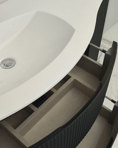 Mobile bagno sospeso 105 cm Greta nero opaco plisse e lavabo