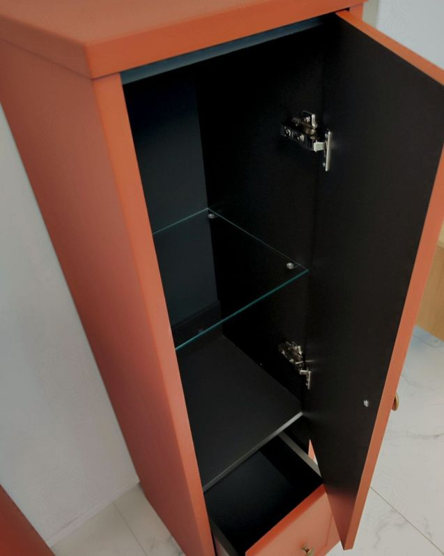 Colonna bagno a terra Matilde cotone cm 34x125 con 1 anta e 1 Colonna bagno a terra Matilde cotone cm 34x125 con 1 anta e 1
