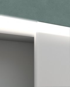 Specchio contenitore con presa ed interruttore, cm.120x67