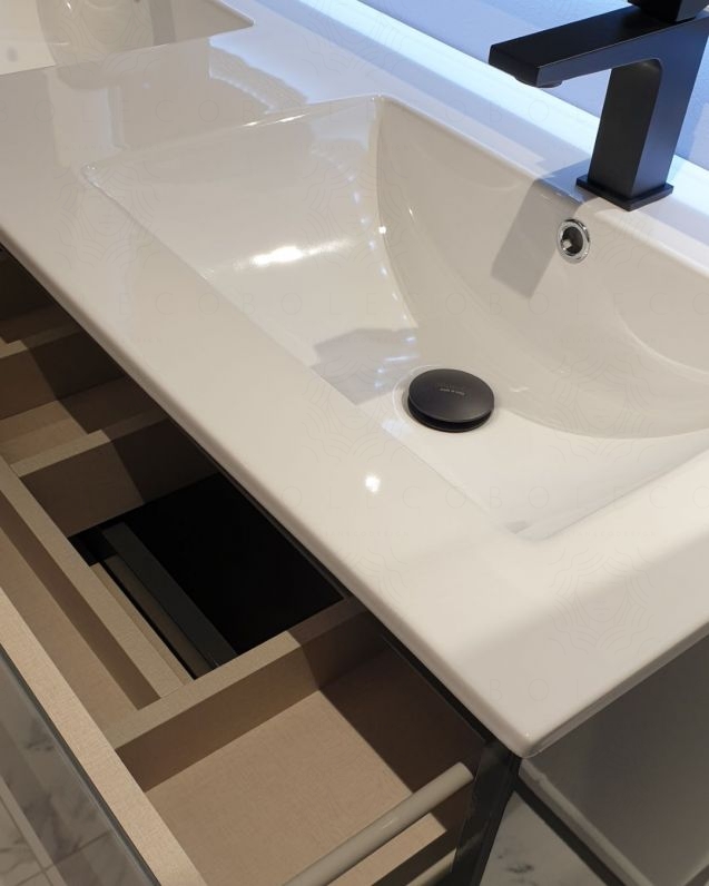 Mobile bagno sospeso Alaska con frontali in vetro, cm.120 e Mobile bagno sospeso Alaska con frontali in vetro, cm.120 e