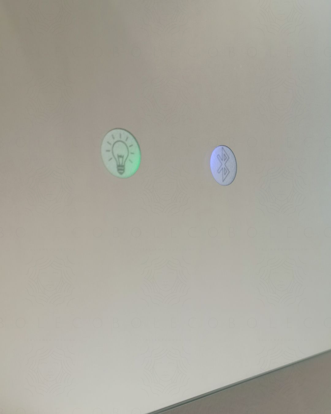 Specchio led con sensore touch e bluetooth, cm.100x100