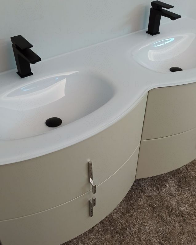 Mobile bagno sospeso Jane, curvo, cm.138 con specchio led Mobile bagno sospeso Jane, curvo, cm.138 con specchio led