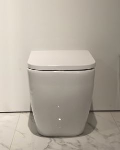 Vaso filomuro in ceramica Bianca, copriwater soft-close