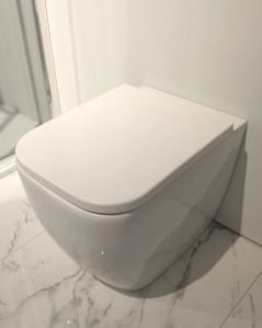 Vaso filomuro in ceramica Bianca, copriwater soft-close